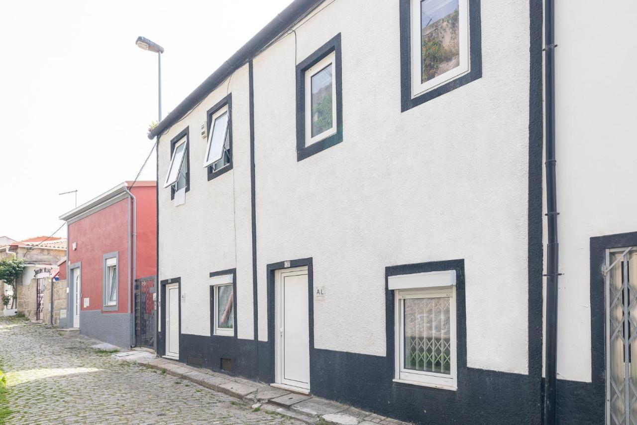 Downtown A Whole House Duplex Designed For Remote Work And Near Metro Lapa Hotel Porto Luaran gambar